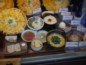 江ノ島神社参道の飲食店　ディスプレー2