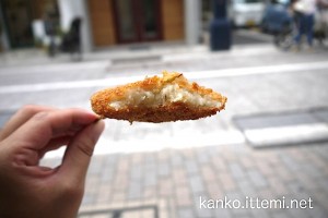 かたばみ精肉店のコロッケ