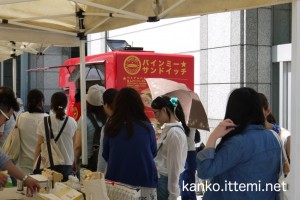 青山パン祭り（行列２）