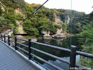 塔の岪（へつり） 吊り橋からの景色